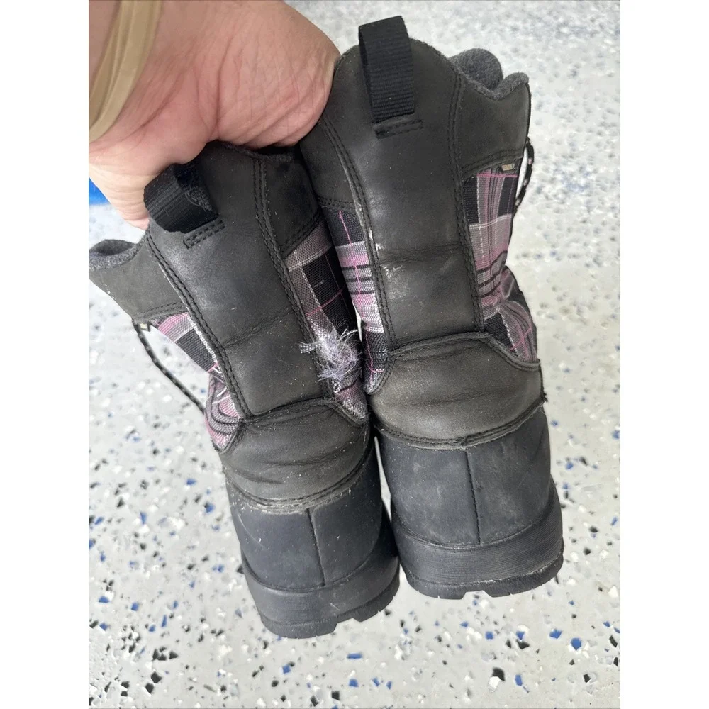 Keen Dry Snowden Black Pink Plaid Lace Up‎ Winter Boot Lined Size 8.5 Women Rip